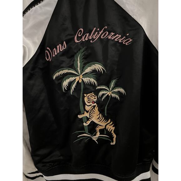 Vans Black White Souvenir Tiger Floral Embroidered Bomber Jacket Quilted Sz Xs - Picture 9 of 12